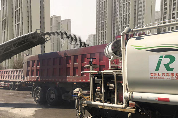 濟(jì)南挖掘機(jī)進(jìn)行租賃要知道哪些事項(xiàng)？